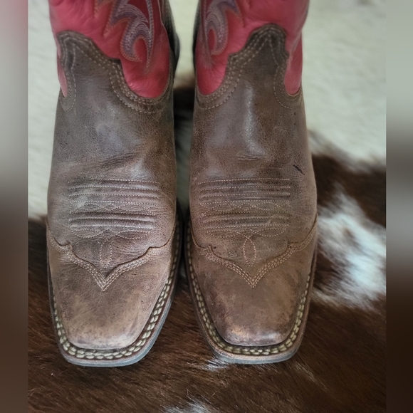 Ariat boots - Picture 3 of 6